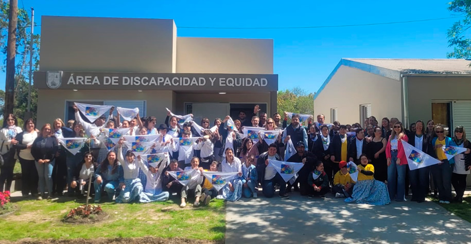 La provincia acompañó la inauguración del área de Discapacidad en San Salvador